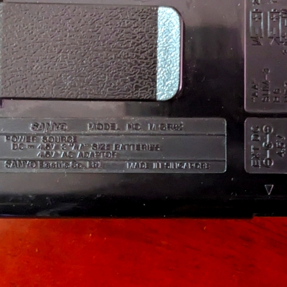 Vintage Sanyo MGR62 Portable Cassette Tape Player | Great Condition - Picture 6 of 7